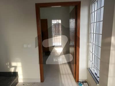 E-11/3 Multi Neat And Clean House 3 Bedrooms Upper Portion Available For Rent