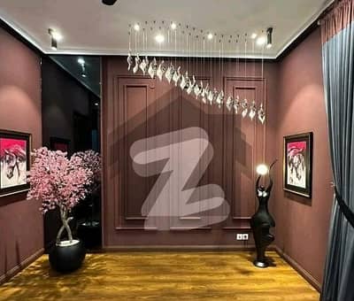 بحریہ ٹاؤن سیکٹر ای بحریہ ٹاؤن,لاہور میں 5 کمروں کا 10 مرلہ مکان 1.2 لاکھ میں کرایہ پر دستیاب ہے۔