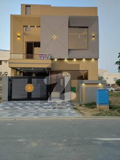 5 Marla Modern Design House Available For Sale In Bahria Nasheman