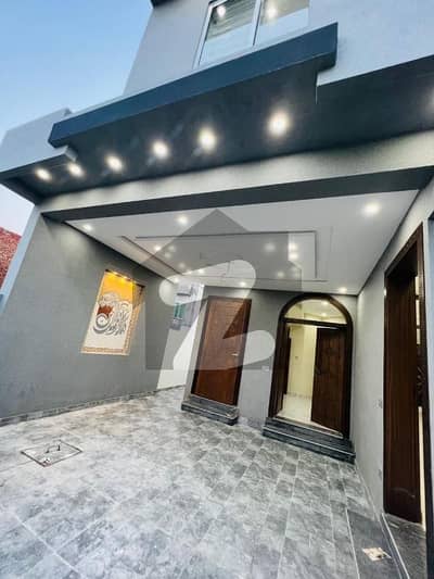 10 Marla Brand New House Available For Sale In Central Park