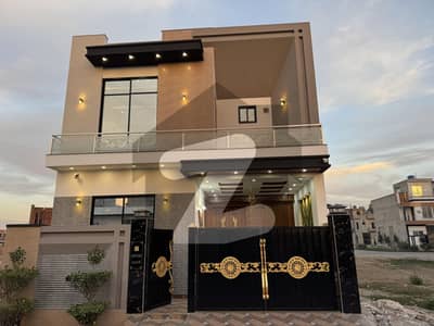 5 MARLA BRAND NEW HOUSE FOR SALE
