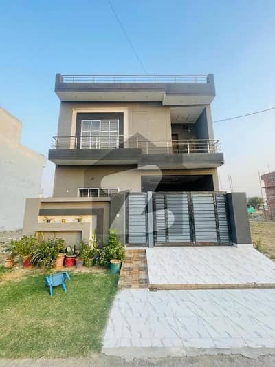 5 Marla Use House Available For Sale Prime Location Near Tooo Park And Masjid All Facilities Available Here
