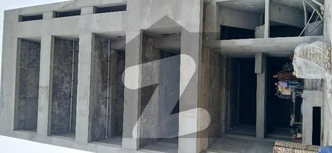 Prime location DHA phase 6 Main Road front 16 Marla commercial plaza front or back side
