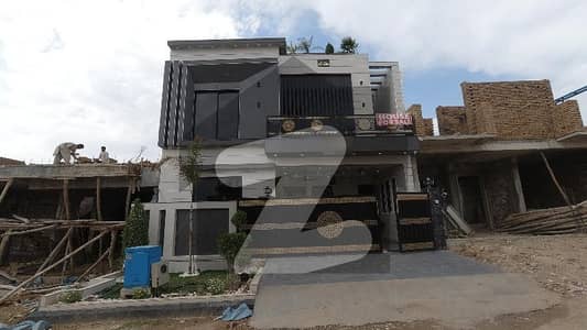 A Prime Location 7 Marla House Has Landed On Market In Gulberg Residencia - Block C Of Islamabad