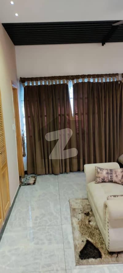 بحریہ ٹاؤن فیز 8 ۔ بلاک ڈی بحریہ ٹاؤن فیز 8,بحریہ ٹاؤن راولپنڈی,راولپنڈی میں 5 کمروں کا 12 مرلہ مکان 4.7 کروڑ میں برائے فروخت۔