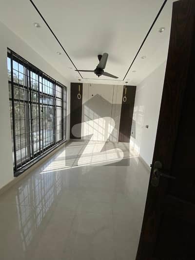 UNITED ESTATE AND BUILDERS 139C COMMERCIAL FROM ETHAD TOWN