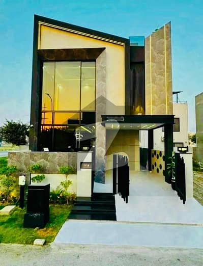5 MARLA MODERN HOUSE FOR SALE IN DHA 9 TOWN.