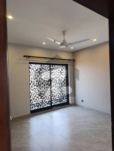 10 Marla full house Available for sale with basement on hot location