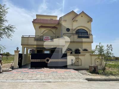 10 Marla Brand New House For Sale