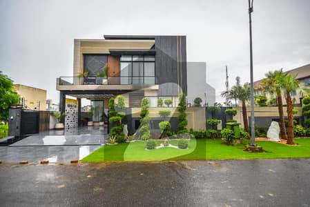 ڈی ایچ اے فیز 6 ڈیفنس (ڈی ایچ اے),لاہور میں 6 کمروں کا 2 کنال مکان 14.95 کروڑ میں برائے فروخت۔