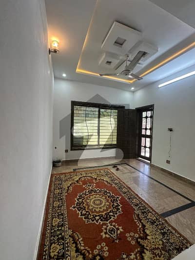 آئی ۔ 16 اسلام آباد میں 3 کمروں کا 5 مرلہ مکان 1.65 کروڑ میں برائے فروخت۔