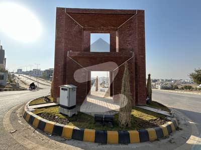 ڈی ایچ اے فیز 5 ۔ سیکٹر ایف1 ڈی ایچ اے ڈیفینس فیز 5,ڈی ایچ اے ڈیفینس,اسلام آباد میں 10 مرلہ رہائشی پلاٹ 1.65 کروڑ میں برائے فروخت۔