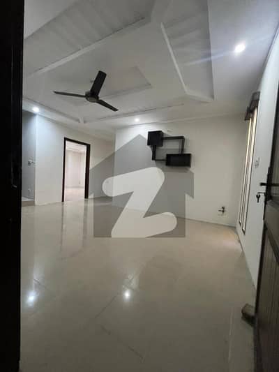 سوان گارڈن اسلام آباد میں 2 کمروں کا 3 مرلہ فلیٹ 45.0 لاکھ میں برائے فروخت۔