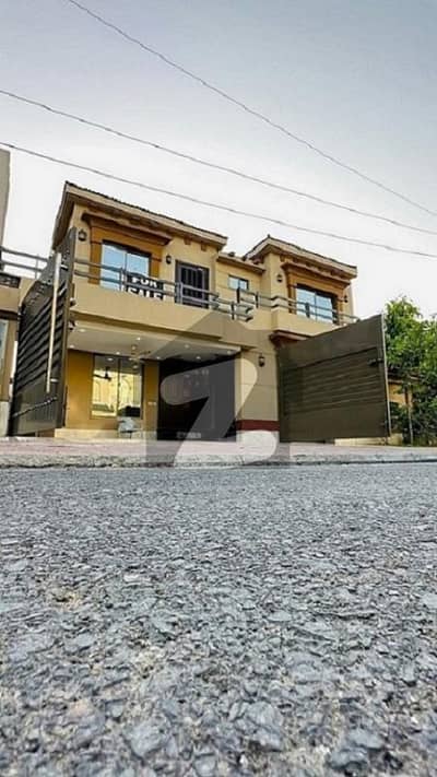10 Marla House For Sale In jasmine Block Bahria Town Lahore