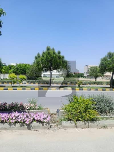10 Marla South Face Plot Ideal Location in DHA Phase 5 Sector F1