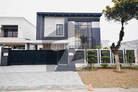 Brand new 1 Kanal Beautifully Designed Modern House Upper Portion for Rent in DHA Phase 6