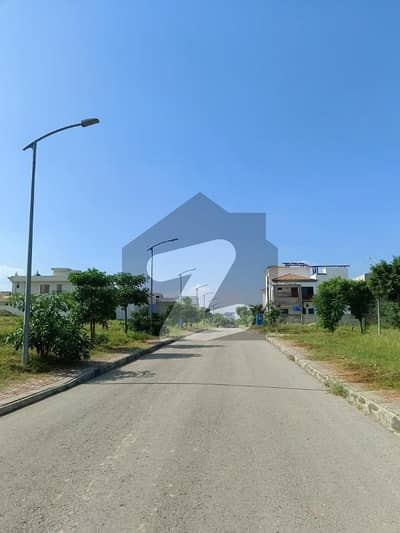 ٹاپ سٹی 1 - بلاک آئی ٹاپ سٹی 1,اسلام آباد میں 1 کنال رہائشی پلاٹ 2.1 کروڑ میں برائے فروخت۔