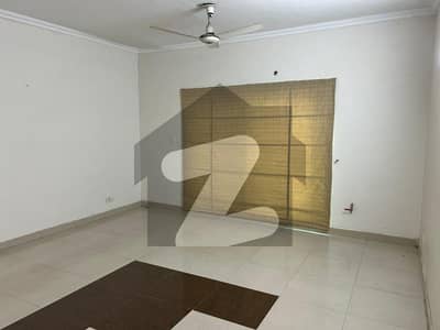 10 Marla Commercial Building Available For Sale On Moulana Shoukat Ali Road Faisal Town