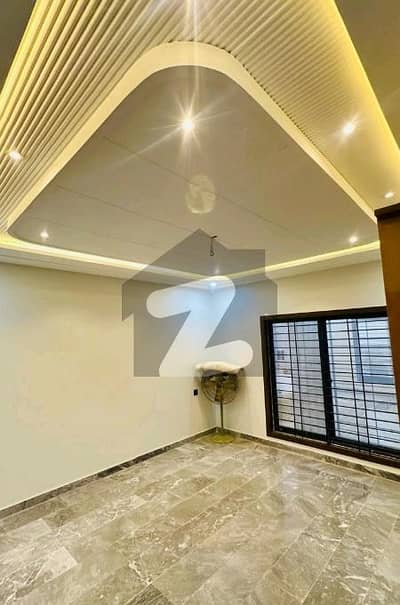 سٹی ہاؤسنگ سوسائٹی گوجرانوالہ میں 4 کمروں کا 5 مرلہ مکان 62.0 ہزار میں کرایہ پر دستیاب ہے۔