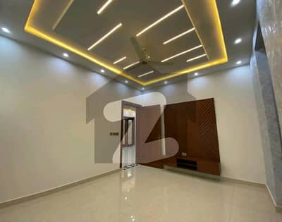 سٹی ہاؤسنگ سوسائٹی گوجرانوالہ میں 5 کمروں کا 10 مرلہ مکان 1.0 لاکھ میں کرایہ پر دستیاب ہے۔