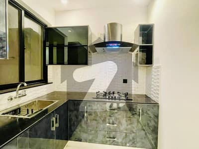 ائیرپورٹ روڈ لاہور میں 3 کمروں کا 5 مرلہ مکان 2.15 کروڑ میں برائے فروخت۔