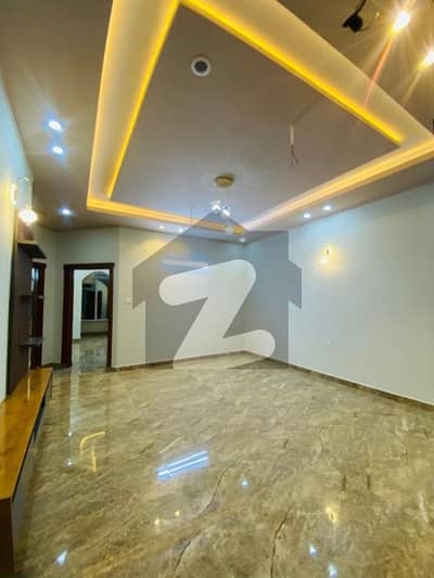 Spacious Prime Location House Is Available In Hayatabad Phase 6 For sale