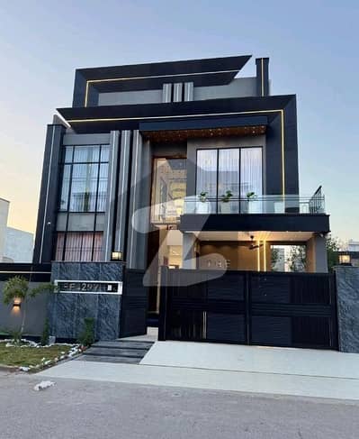 Prime Location 10 Marla Spacious House Available In Citi Housing Society For sale