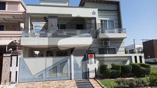 10 Marla Modern Used House At Prime Location Of DC Colony For Sale