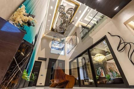 ڈی ایچ اے فیز 6 - بلاک ایل فیز 6,ڈیفنس (ڈی ایچ اے),لاہور میں 5 کمروں کا 1 کنال مکان 9.99 کروڑ میں برائے فروخت۔