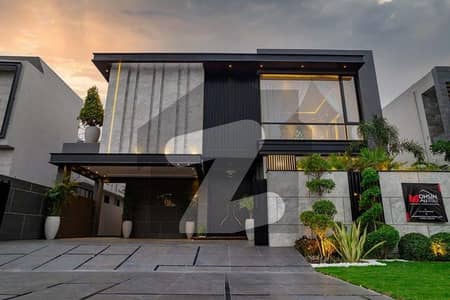 1 KANAL BRAND NEW ULTRA LUXURIOUS MODERN DESIGNER HOUSE FOR SALE