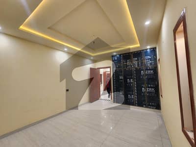 پاک عرب ہاؤسنگ سوسائٹی لاہور میں 2 کمروں کا 10 مرلہ زیریں پورشن 75.0 ہزار میں کرایہ پر دستیاب ہے۔