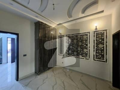 پاک عرب ہاؤسنگ سوسائٹی لاہور میں 1 کمرے کا 3 مرلہ فلیٹ 28.0 ہزار میں کرایہ پر دستیاب ہے۔