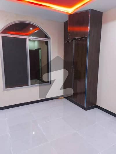 جوہر ٹاؤن فیز 2 جوہر ٹاؤن,لاہور میں 3 کمروں کا 3 مرلہ مکان 70.0 ہزار میں کرایہ پر دستیاب ہے۔