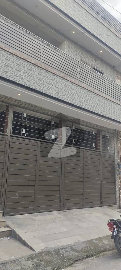 حیات آباد فیز 6 حیات آباد,پشاور میں 7 کمروں کا 5 مرلہ مکان 3.6 کروڑ میں برائے فروخت۔