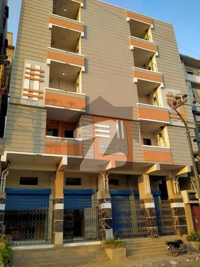 شریف آباد لیاقت آباد,کراچی میں 5 کمروں کا 6 مرلہ فلیٹ 1.3 کروڑ میں برائے فروخت۔