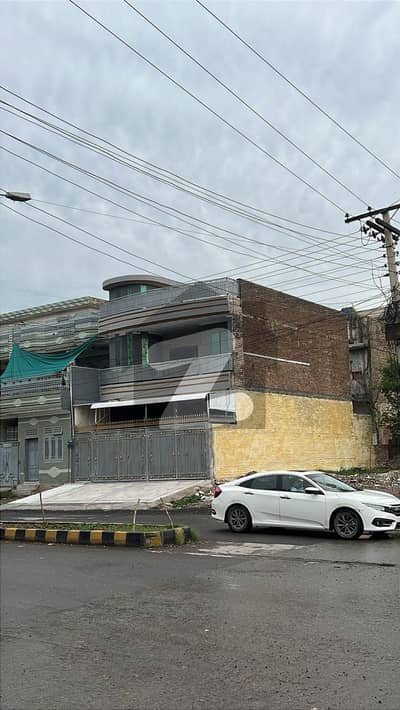 حیات آباد فیز 6 حیات آباد,پشاور میں 6 کمروں کا 5 مرلہ مکان 3.5 کروڑ میں برائے فروخت۔