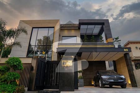 1 KANAL BRAND NEW ULTRA LUXURIOUS MODERN DESIGNER HOUSE FOR SALE