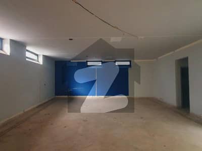 گلبرگ 3 گلبرگ,لاہور میں 4 مرلہ Studio دفتر 2.0 لاکھ میں کرایہ پر دستیاب ہے۔