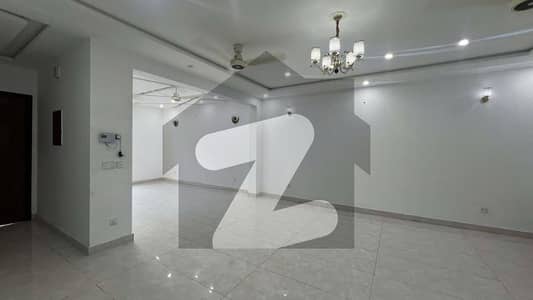 Tremendous Opportunity 10 Marla House For Sale In Ghaznavi Block, Bahria Town Lahore