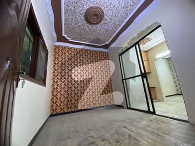 گلستانِِ جوہر ۔ بلاک 12 گلستانِ جوہر,کراچی میں 6 کمروں کا 3 مرلہ مکان 2.0 کروڑ میں برائے فروخت۔