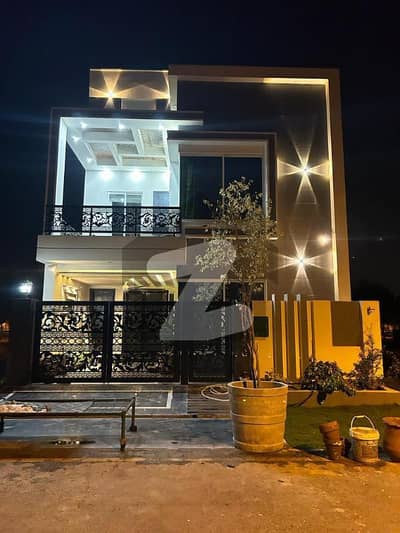 I SELL 5 MARLA SLIGHTLY USED HOUSE IN BAHRIA ORCHARD LAHORE PHASE 2 G-BLOCK