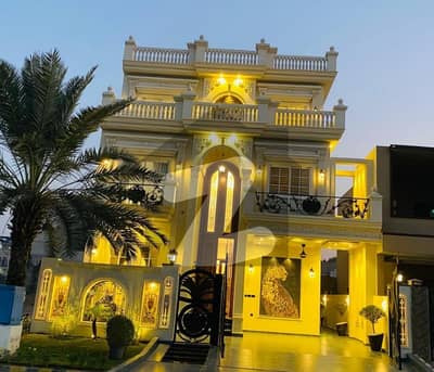 10 Marla Main Boulevard House Available For Sale In Block FF Citi Housing Gujranwala