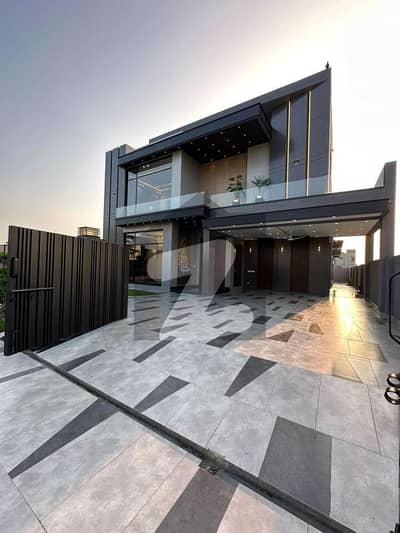 ڈی ایچ اے فیز 5 ڈیفنس (ڈی ایچ اے),لاہور میں 5 کمروں کا 1 کنال مکان 3.0 لاکھ میں کرایہ پر دستیاب ہے۔