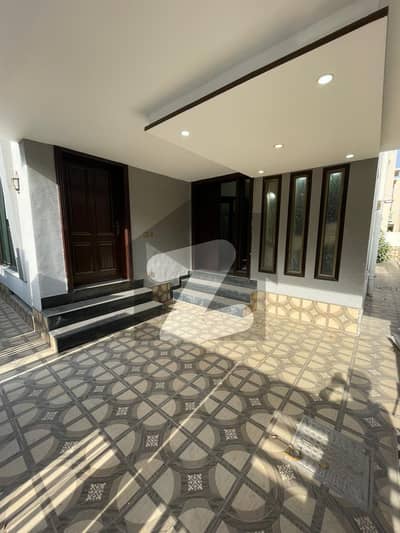 Spacious & Modern 8 Marla Luxury Home with basement in Sector B, Bahria Town Lahore
