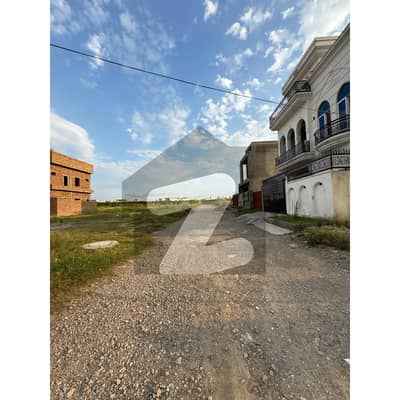 I Block Solid Plot For Sale