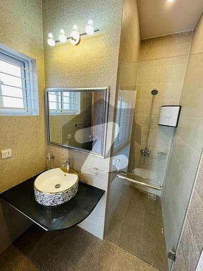 10 MARLA LIKE BRAND NEW HOUSE FOR RENT IN CC BLOCK BAHRIA TOWN LAHORE