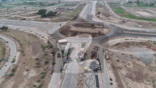 Near to park also near to 300 wide Jhelum Road 5 Marla plot available for sale at reasonable price