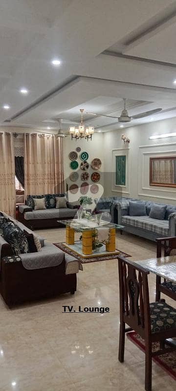 جناح گارڈنز فیز 1 جناح گارڈنز,ایف ای سی ایچ ایس,اسلام آباد میں 8 کمروں کا 14 مرلہ مکان 5.5 کروڑ میں برائے فروخت۔