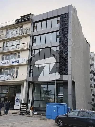 8 Marla Commercial Floor Available for rent on prime location of CCA Block Phase 5 DHA Lahore