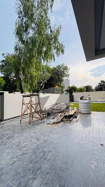 ایف ۔ 10 اسلام آباد میں 10 کمروں کا 2 کنال مکان 25.0 لاکھ میں کرایہ پر دستیاب ہے۔